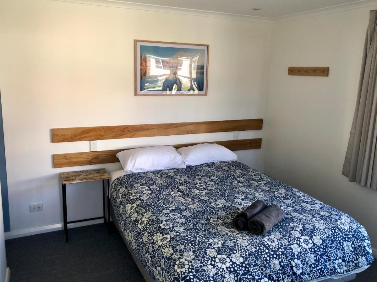 Tailor Made Tekapo Accommodation - Hostel Лейк-Текапо Экстерьер фото